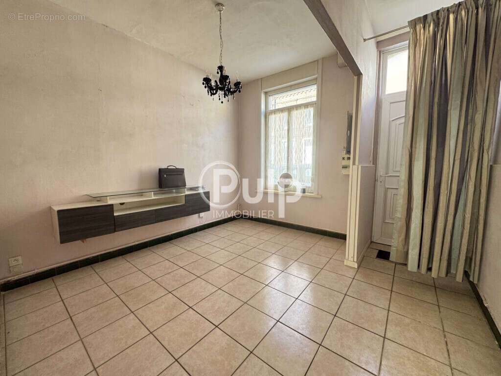 Maison à ARMENTIERES