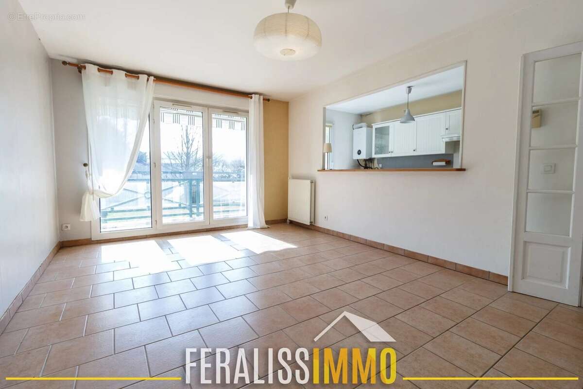 Appartement à JOUY-LE-MOUTIER