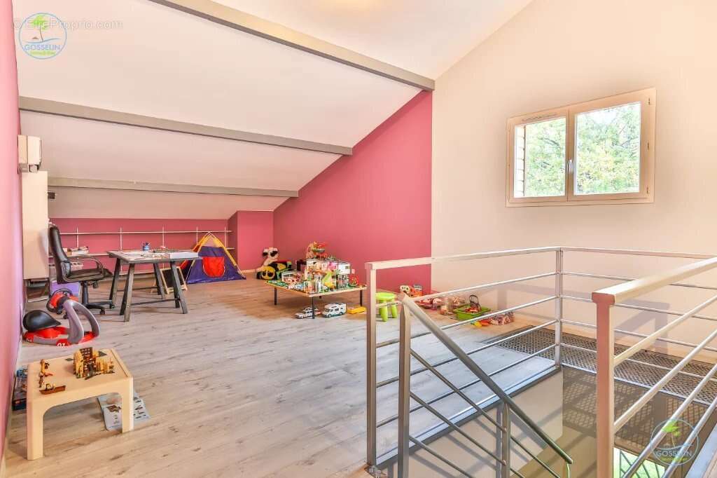 Maison à PARENTIS-EN-BORN