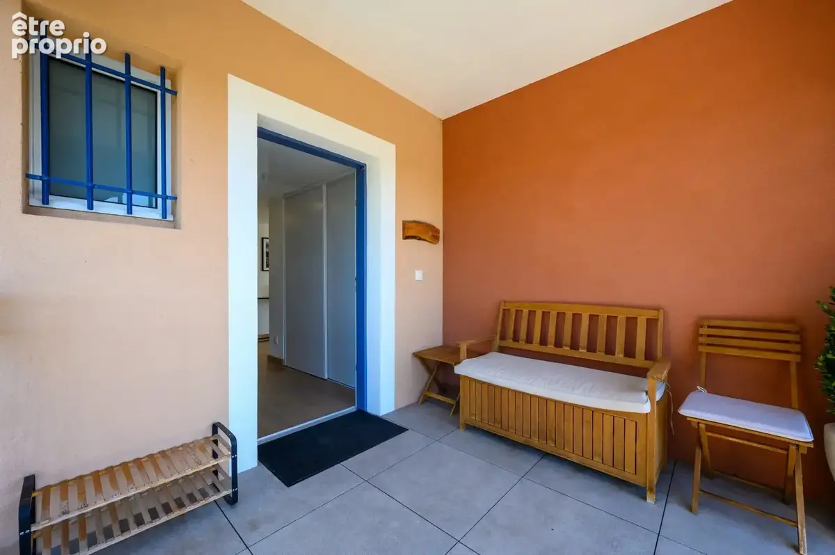 Exclusivité - Roquefort les Pins : Superbe appartement  3 pièces. Grande terrasse, vue mer, piscine, 2 parkings - photo 17