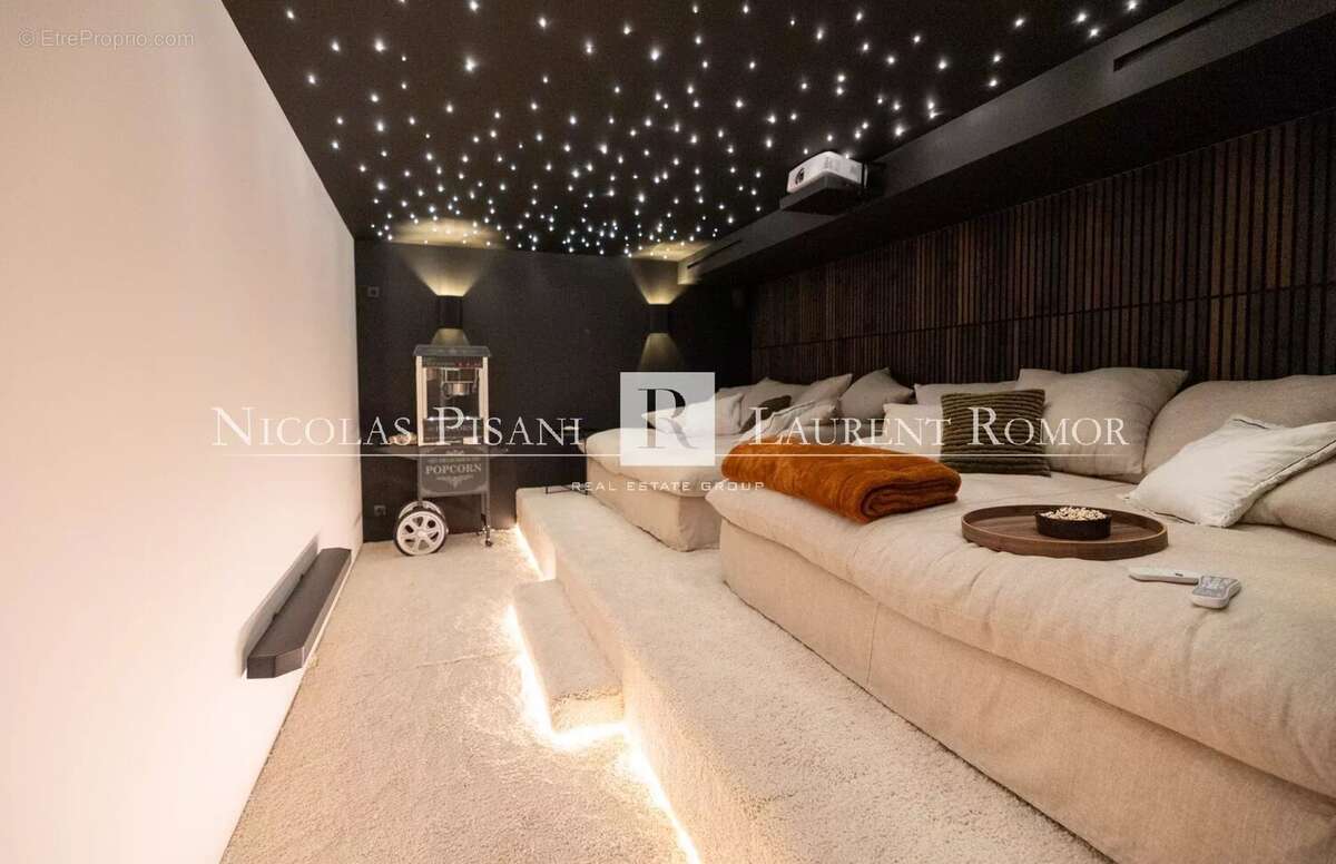 Maison à ROQUEBRUNE-CAP-MARTIN