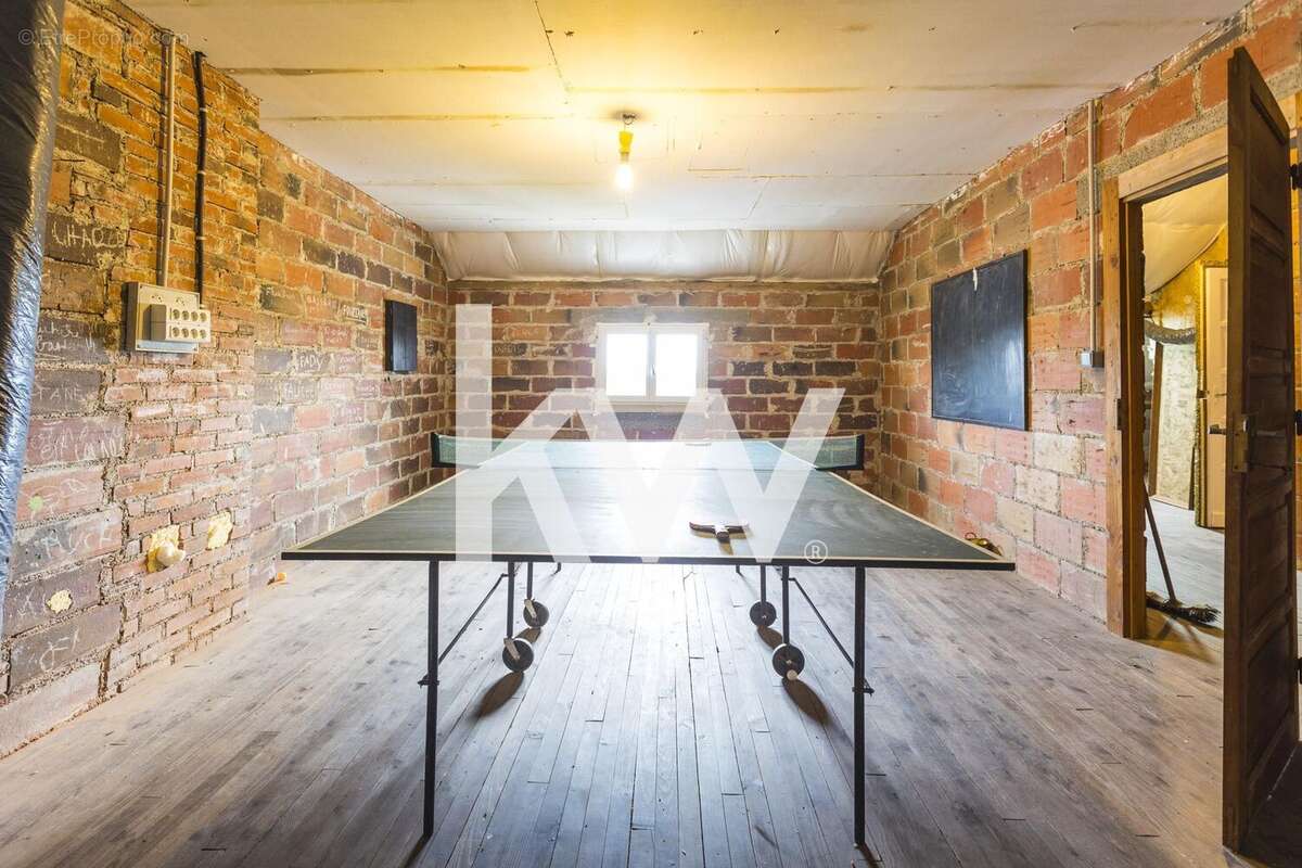 Maison à PIERRE-BUFFIERE