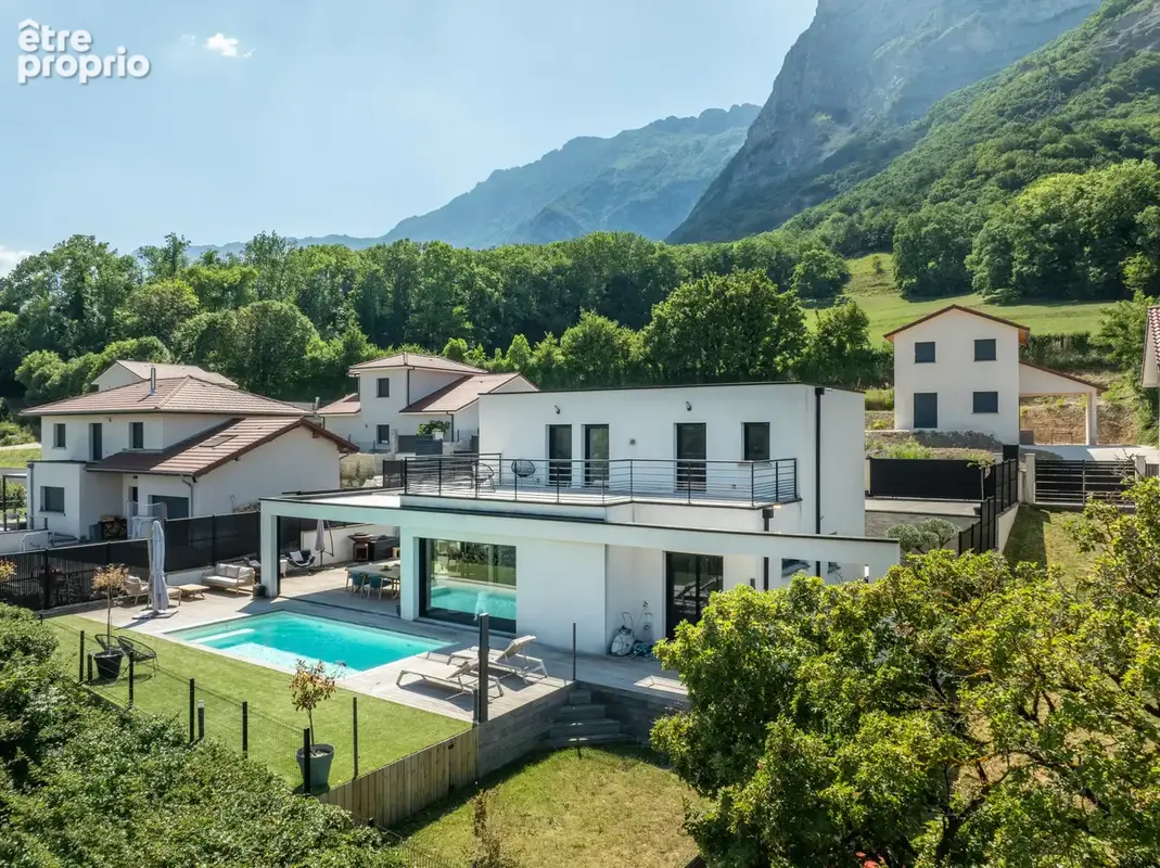 Photo Maison à Saint-Paul-De-Varces au prix de 774 000€