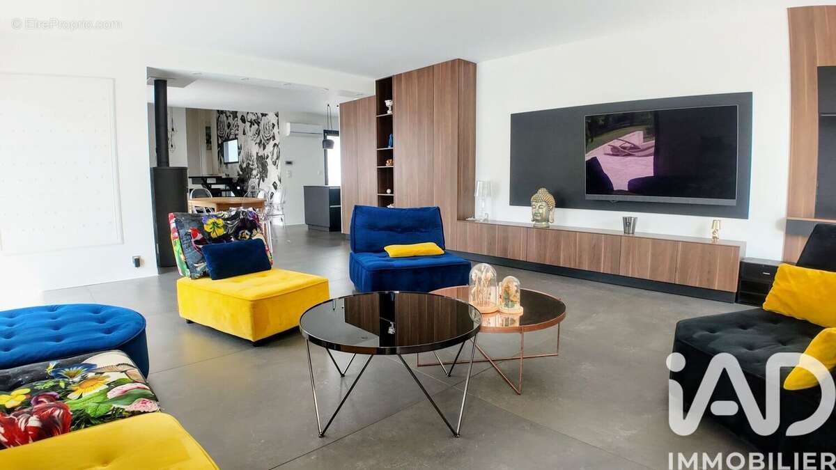 Photo 3 - Maison à SURY-LE-COMTAL