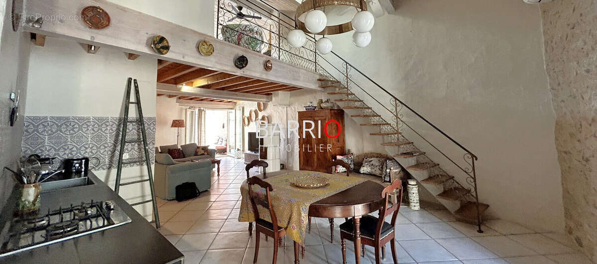 Maison à LAROQUE-DES-ALBERES