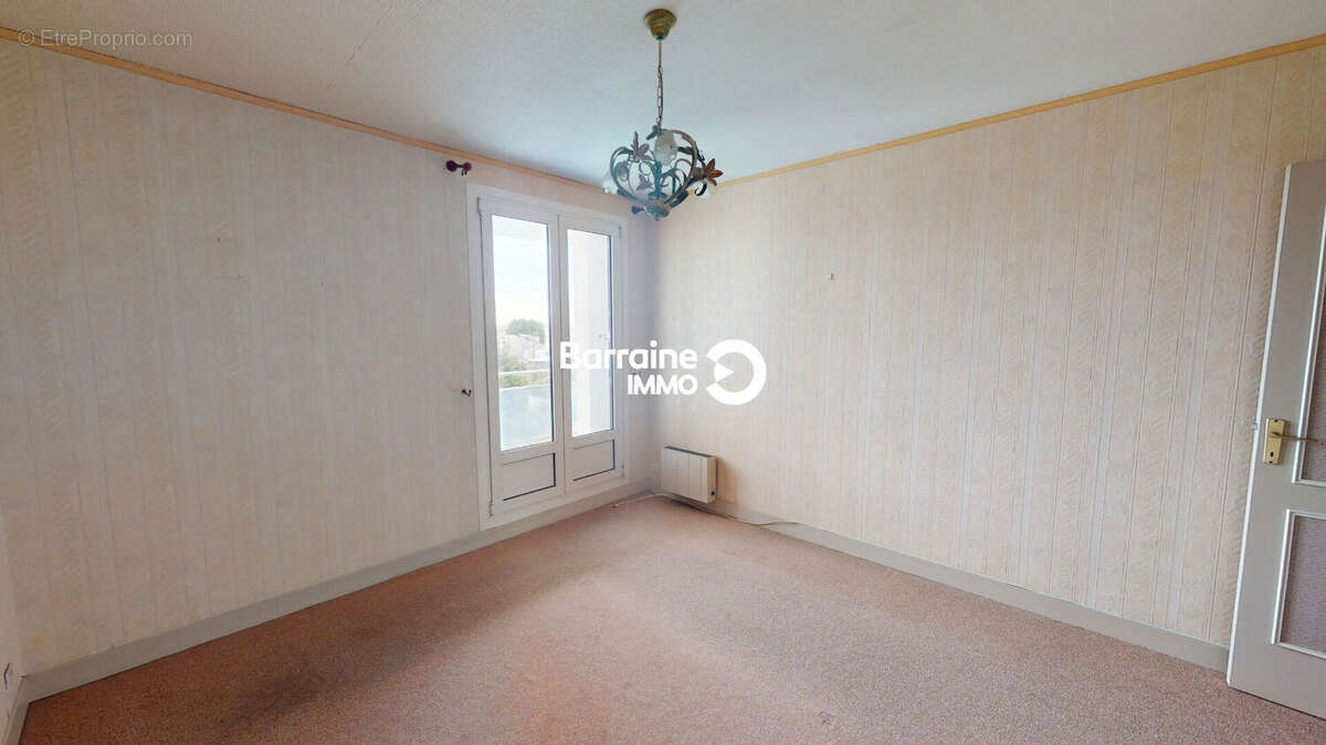 A vendre brest proche croix rouge appt t4 90m² deux chambres balcon ascenseur garage - photo 8