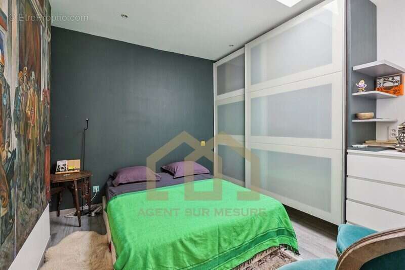 Appartement à PARIS-11E