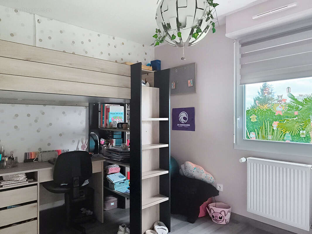 Maison à RAUVILLE-LA-BIGOT