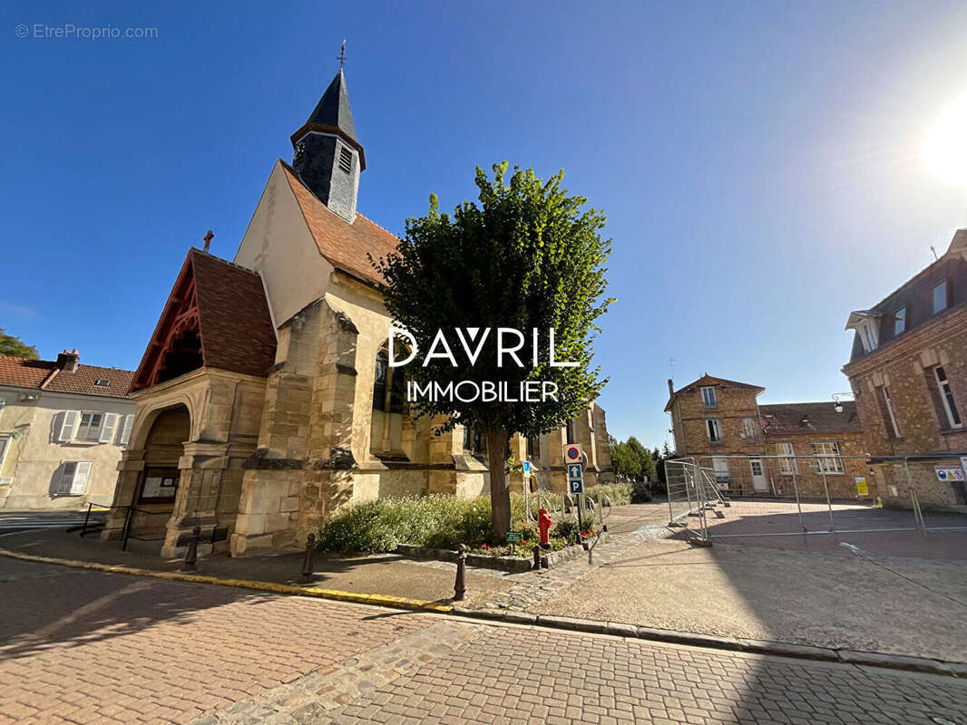 Appartement à MAURECOURT