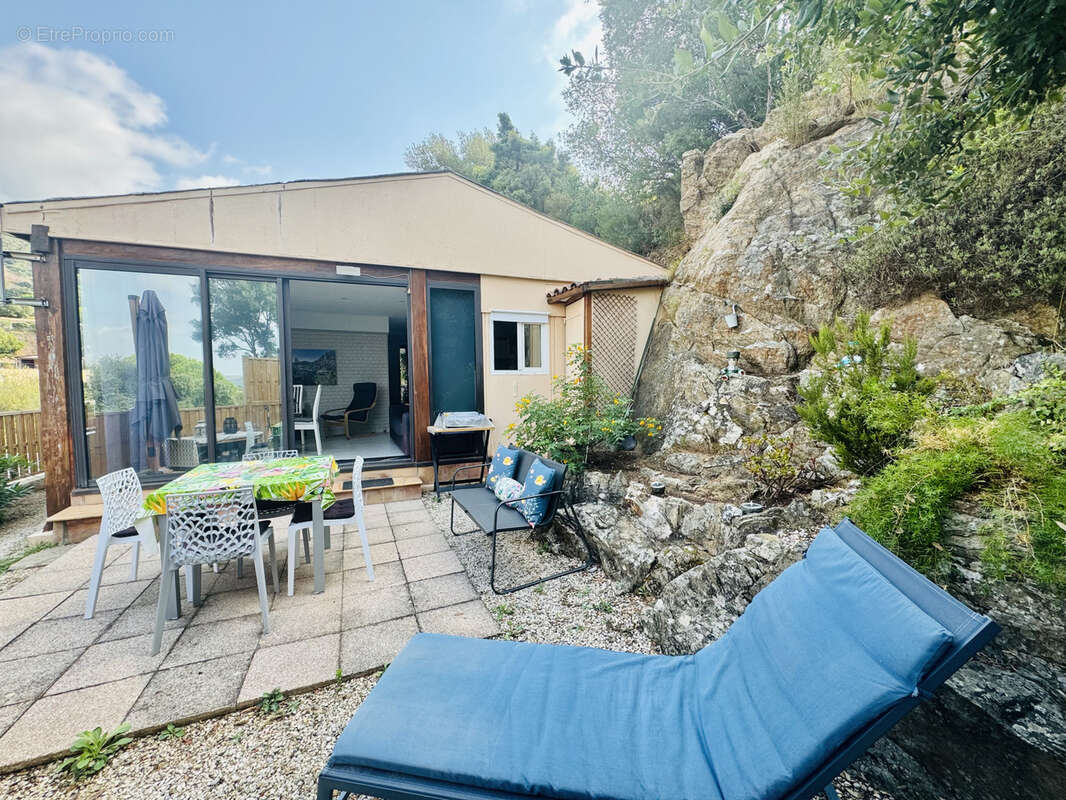 Maison à BORMES-LES-MIMOSAS