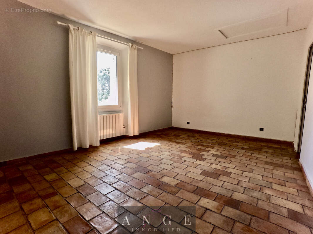 Maison à LA FARLEDE