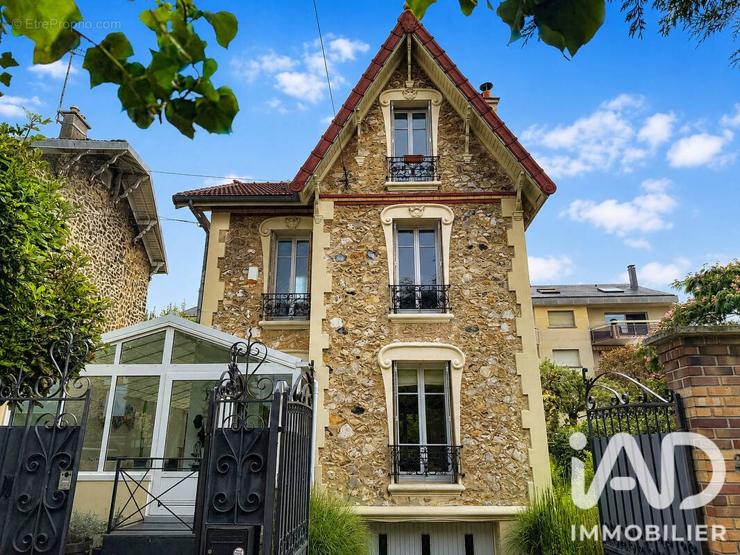 Photo 1 - Maison à LE PERREUX-SUR-MARNE