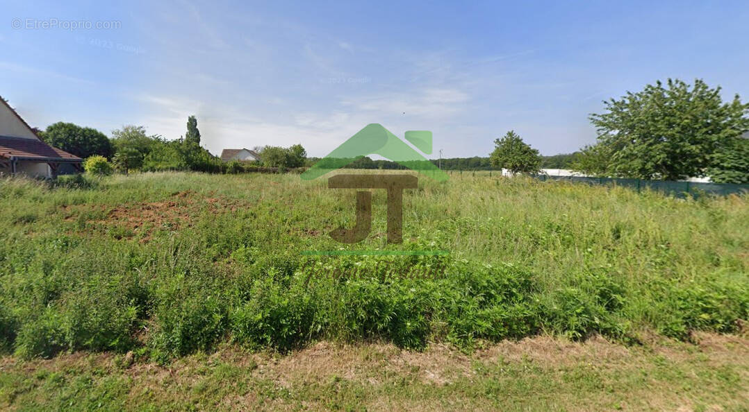 Terrain à CHATEAUDUN