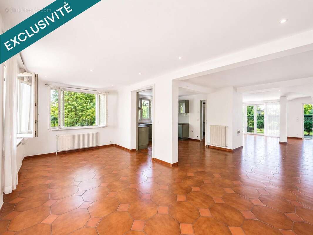 Photo 2 - Maison à NEUILLY-SUR-MARNE