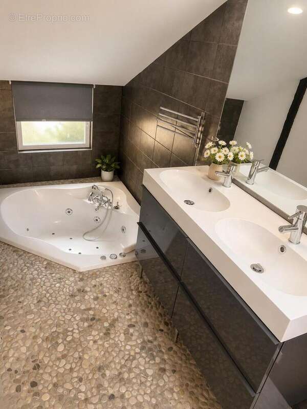 Appartement 89 m² à Saint-Antonin-Noble-Val  - photo 6