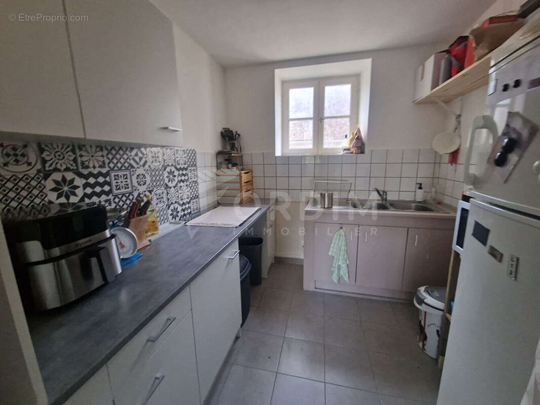 Appartement à GY-L'EVEQUE