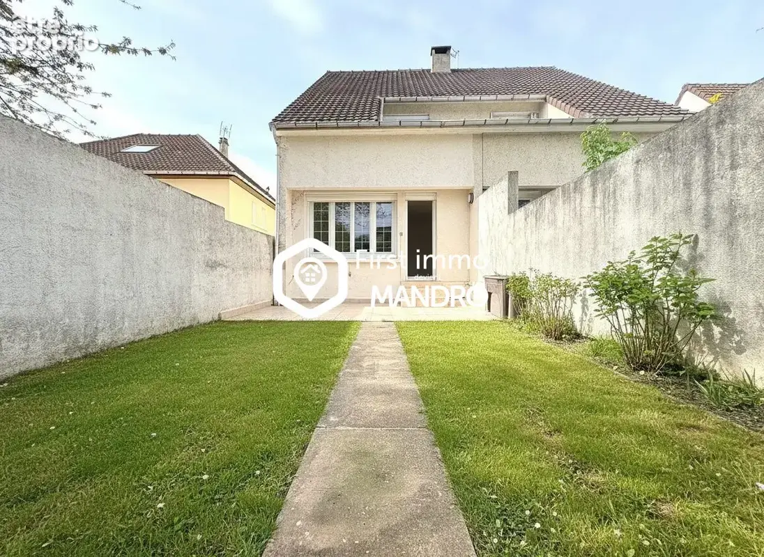 Appartement 3 pièces 84 m² à vendre à Saint-Thibault-Des-Vignes (77400) - photo 4