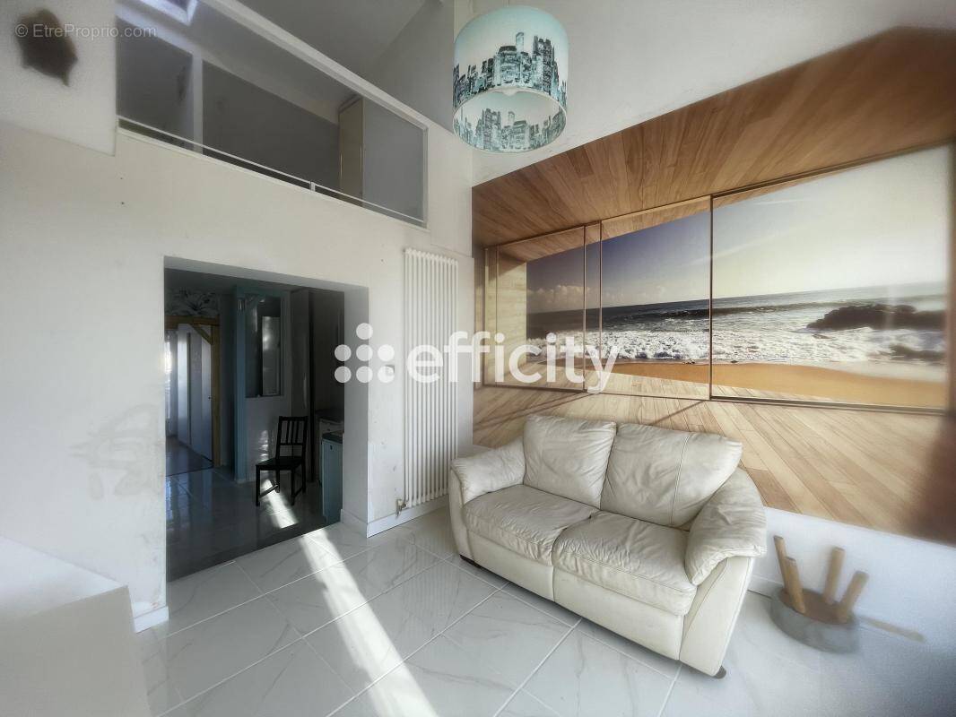 Appartement à BOUGUENAIS