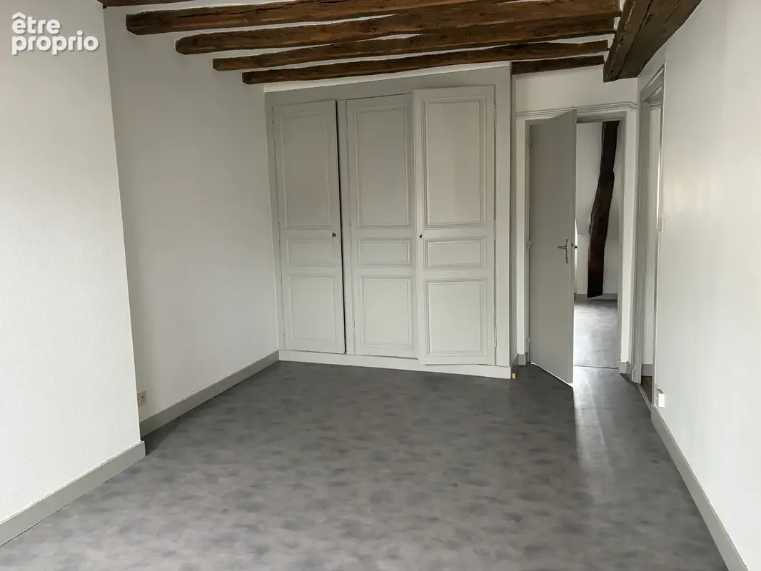 OPPORTUNITÉ RARE — Cœur d'Angers, dernier étage, proche de tout ! - photo 3