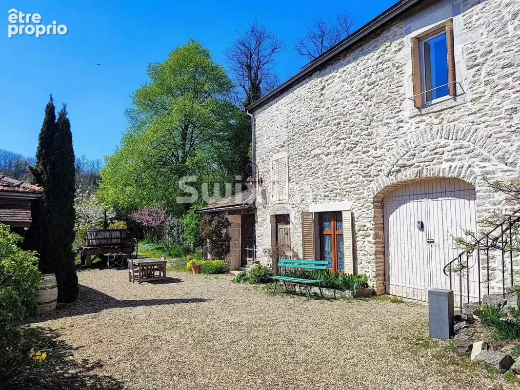 Maison de village en pierre avec gîte. - photo 15