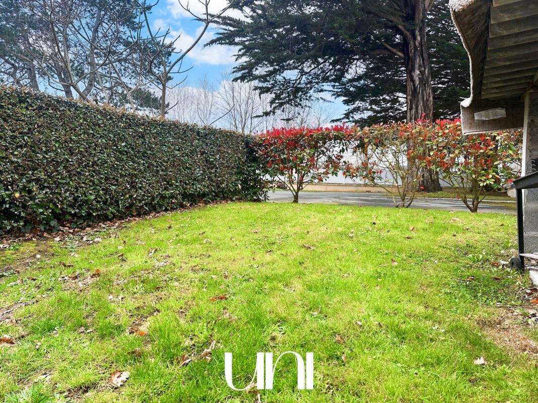 Appartement à COLLEVILLE-SUR-MER