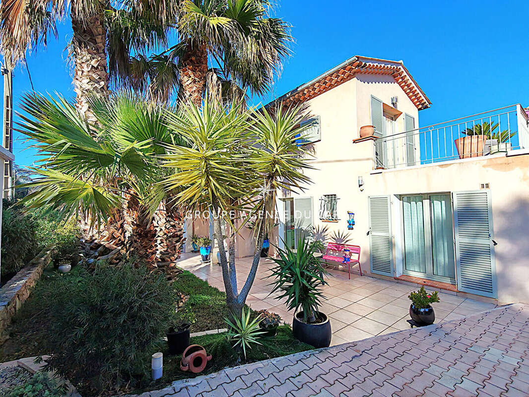 Maison à FREJUS