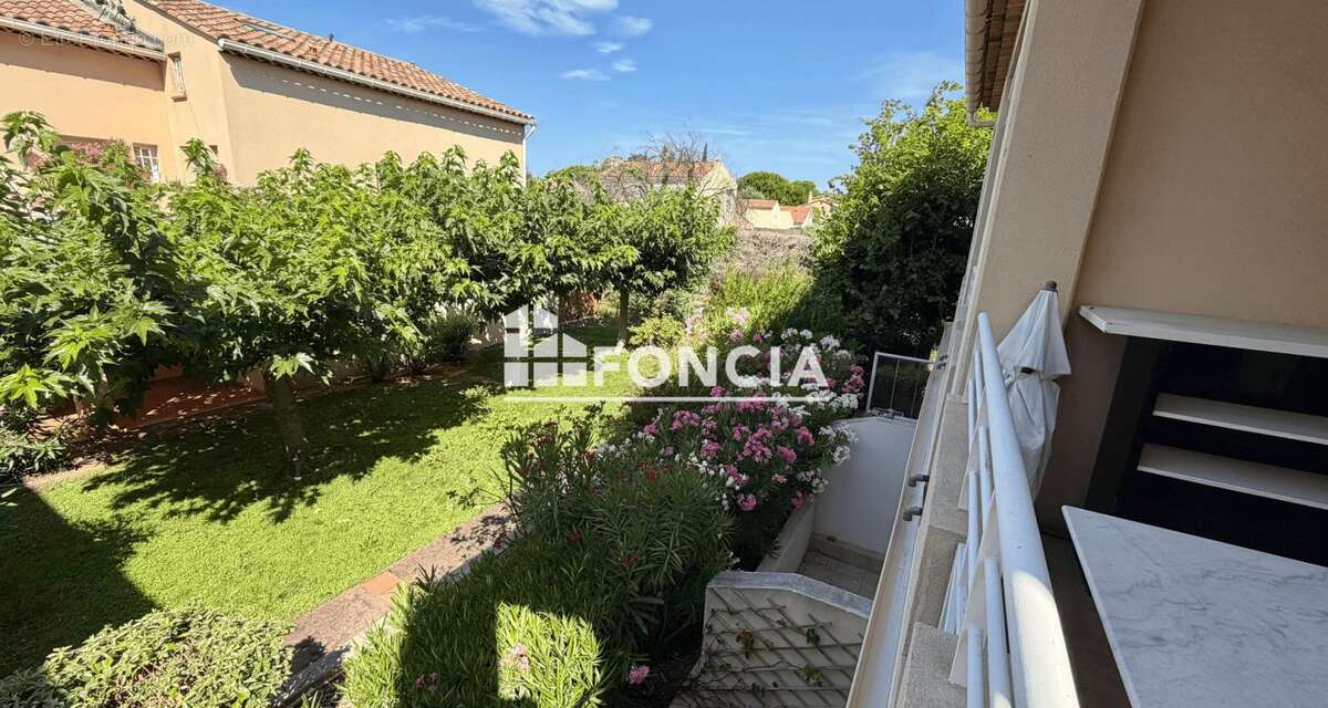 Appartement à SAINT-CYR-SUR-MER