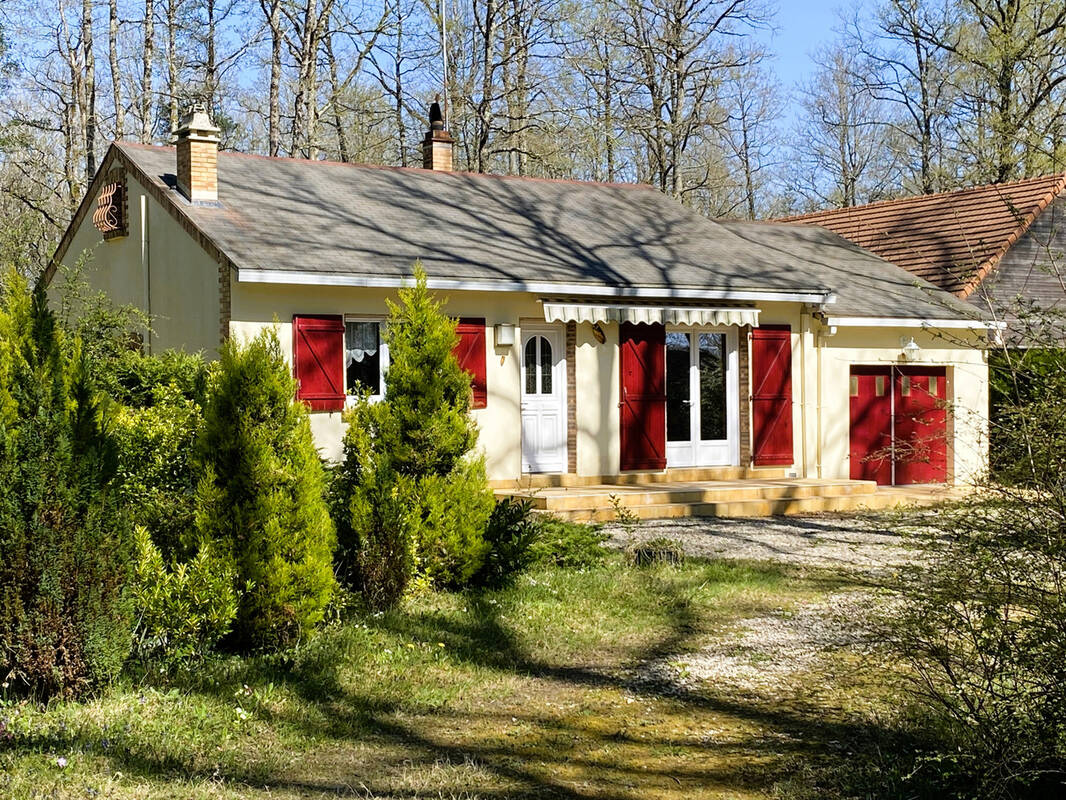 Maison à BAZOCHES-SUR-LE-BETZ