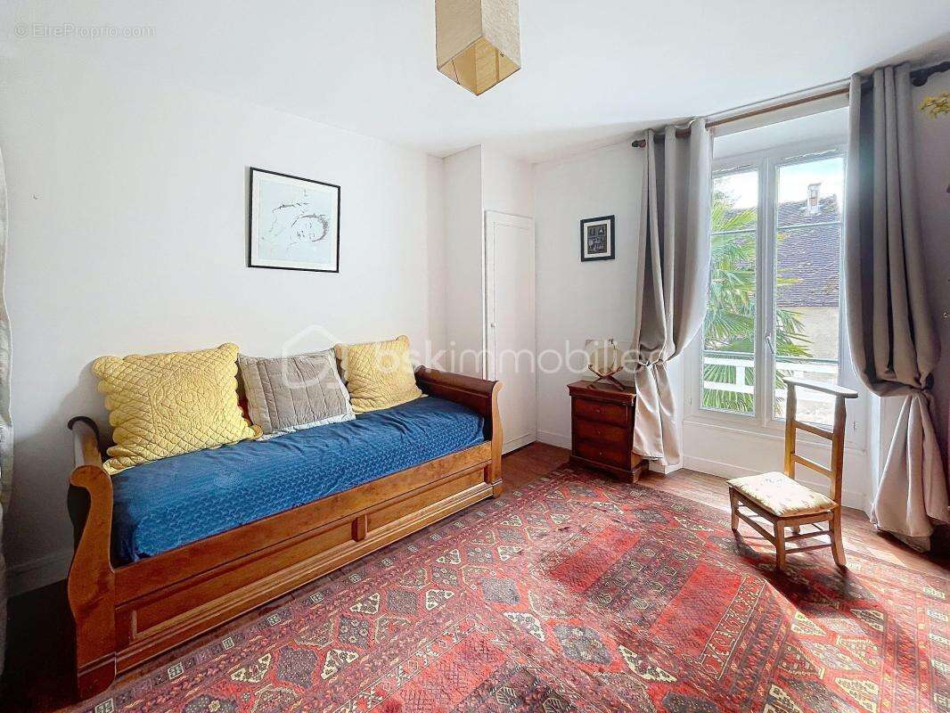 Maison à MORET-SUR-LOING