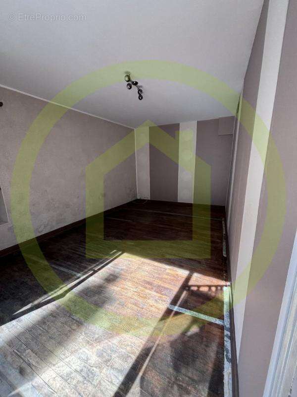 Maison à CHENERAILLES