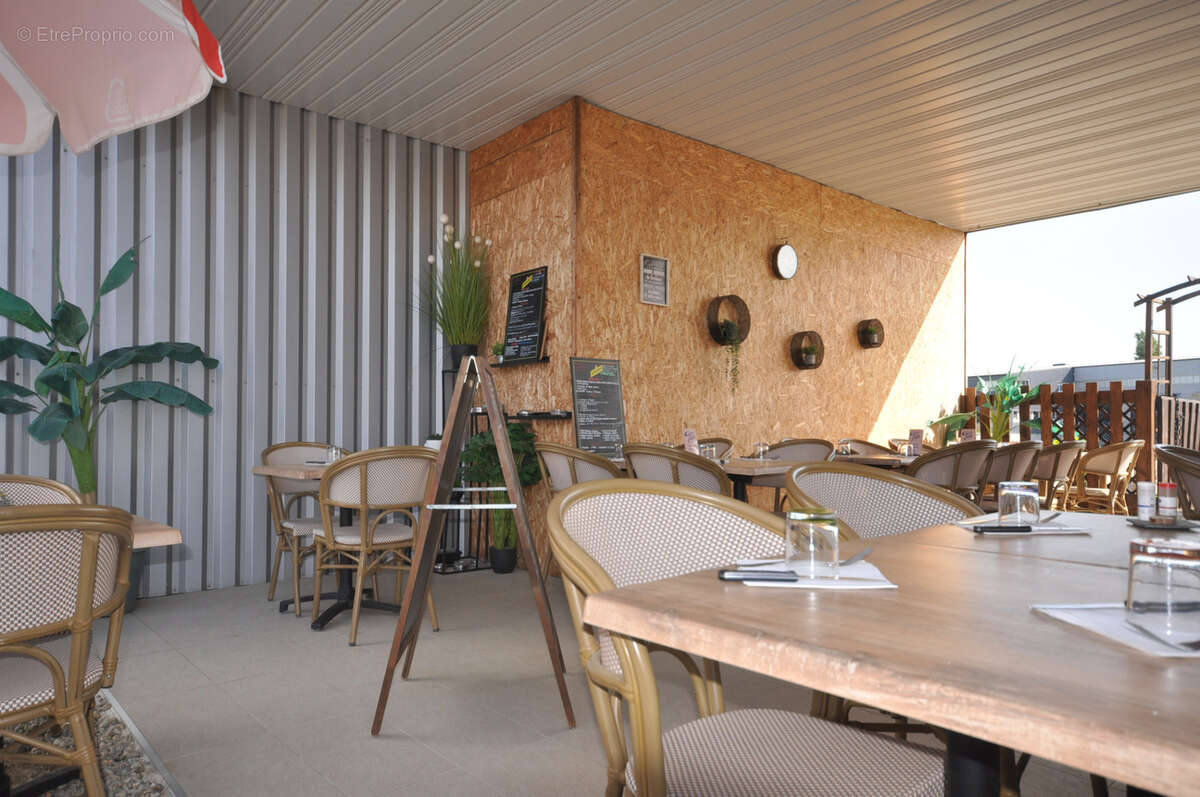 Commerce à MIREMONT