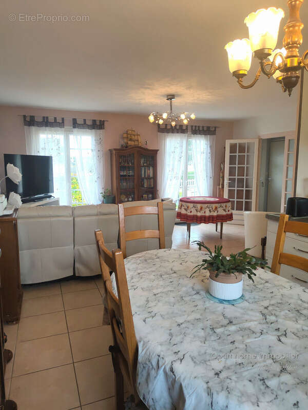 Maison à VILLEMANDEUR