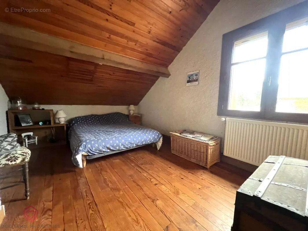 Maison à SOUEIX-ROGALLE