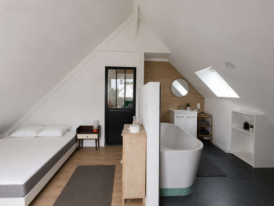 Maison à PLESSIX-BALISSON