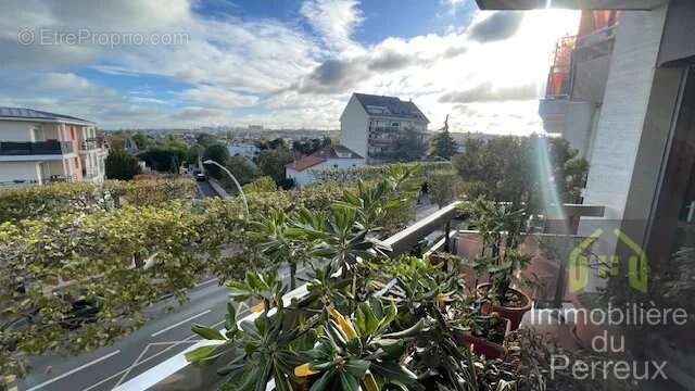 Appartement à LE PERREUX-SUR-MARNE