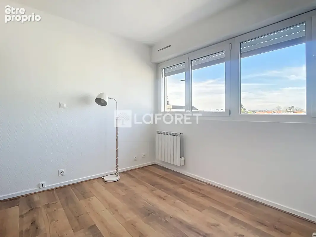 BORDEAUX , Saint Augustin T1  15.40 m² - photo 2