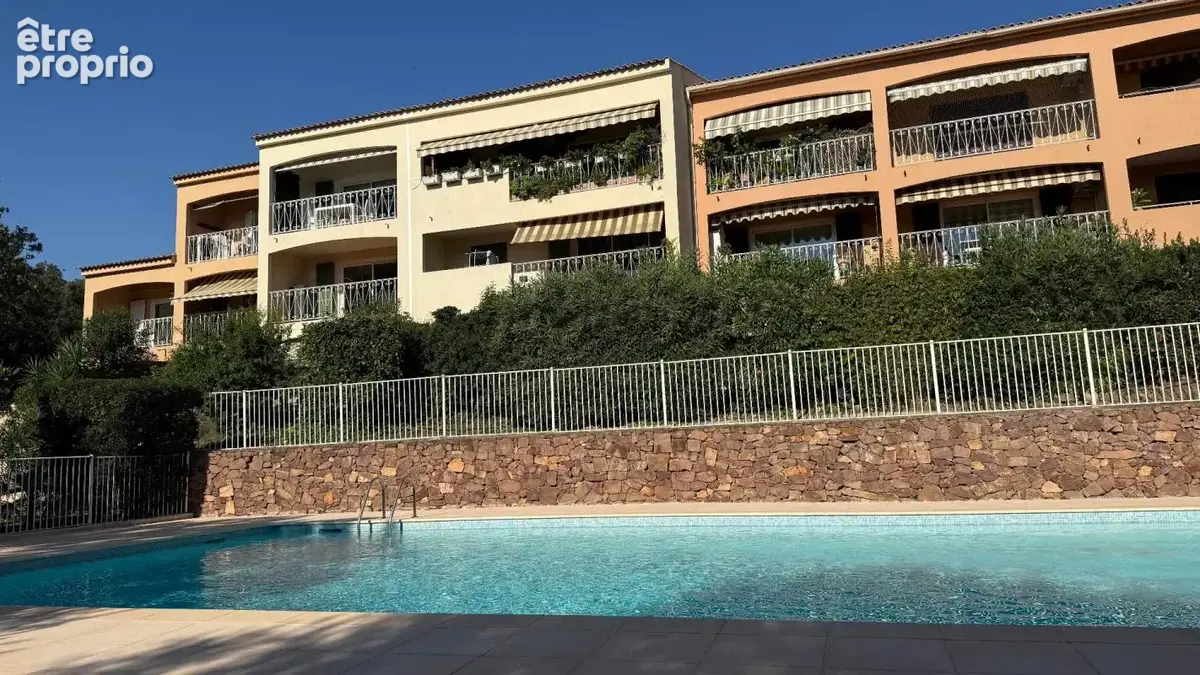 Appartement à vendre 3 pièces en dernier étage SAINT RAPHAEL (83) - photo 9