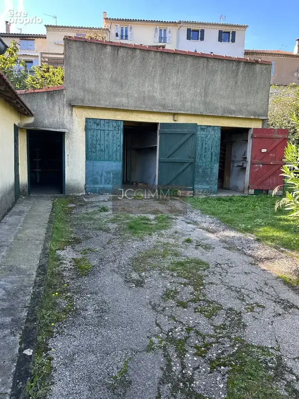 Carnoules bâti de 50m2 sur 343m2 - photo 3