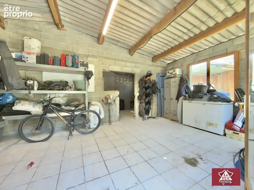 Maison de plain pied, piscine chauffée avec installations équestres - photo 21
