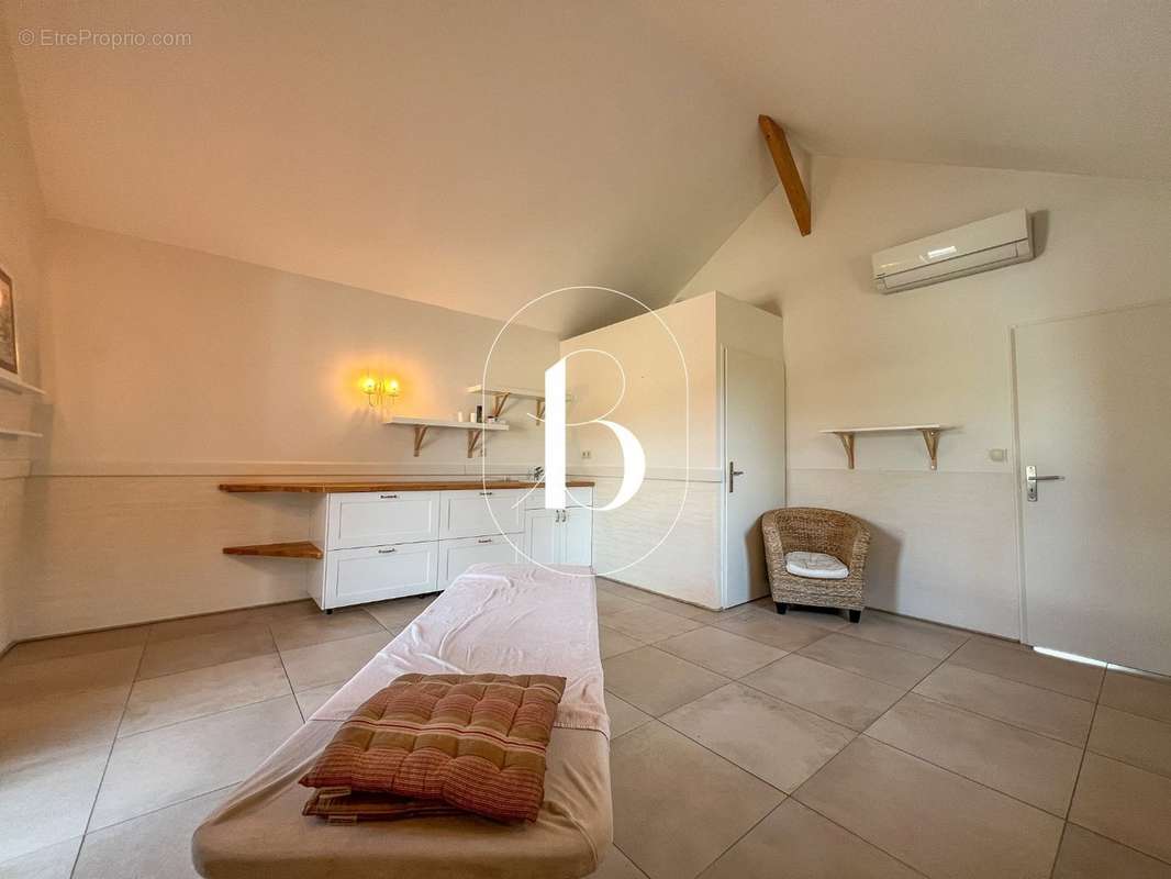 Maison à VALLON-PONT-D'ARC