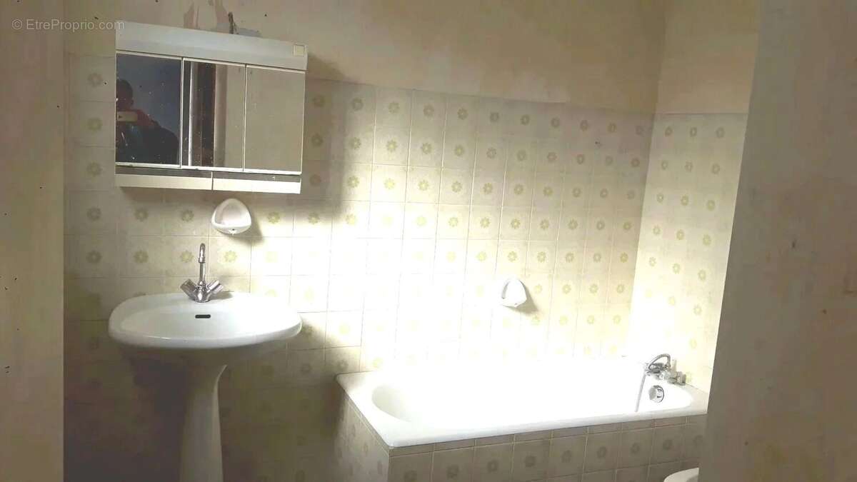 Maison à BUSSIERE-POITEVINE