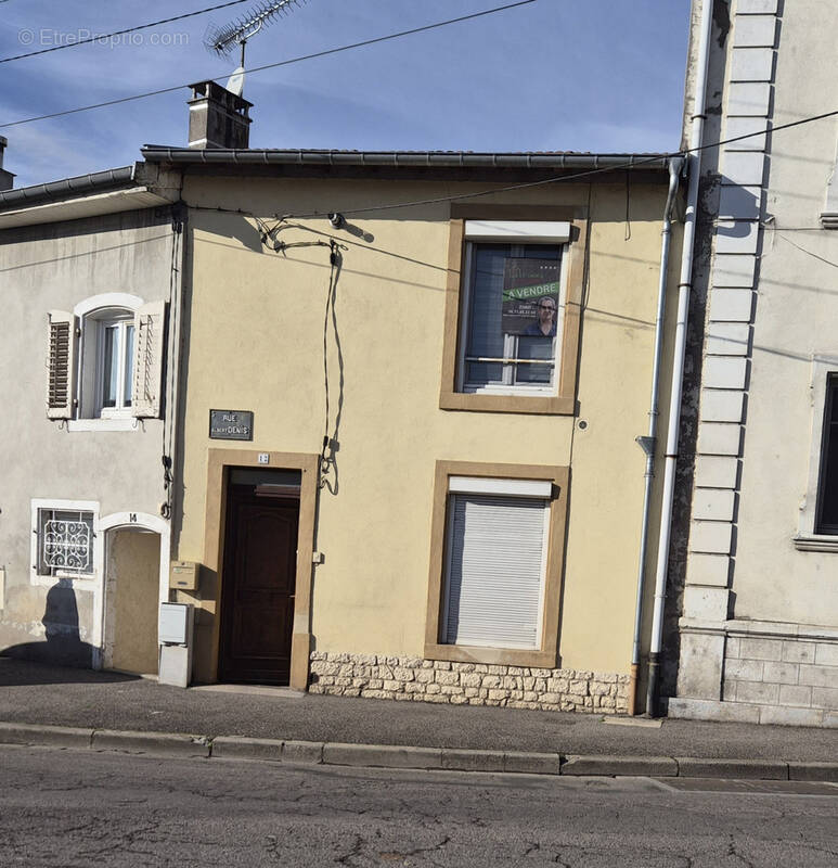 Maison à TOUL