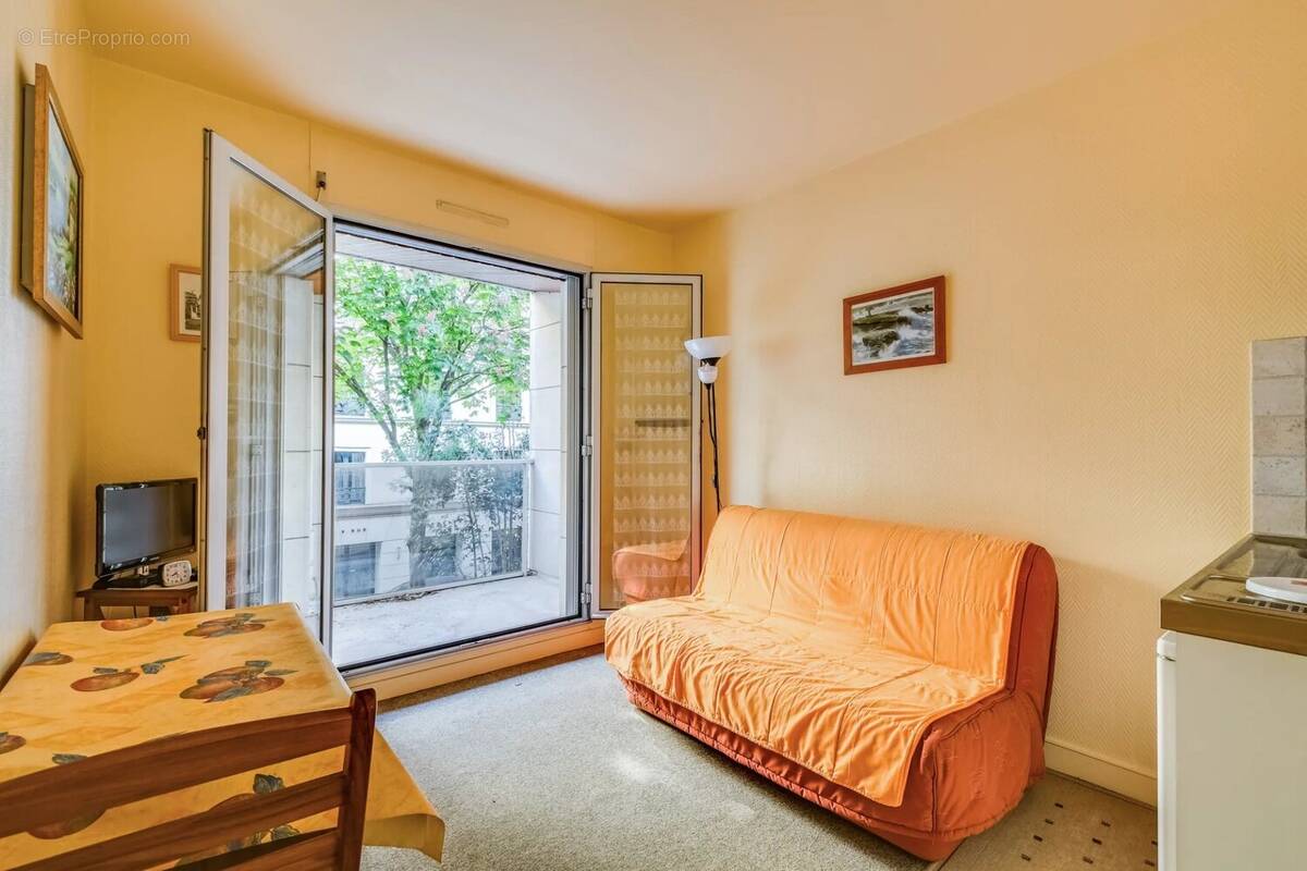Appartement à PARIS-10E