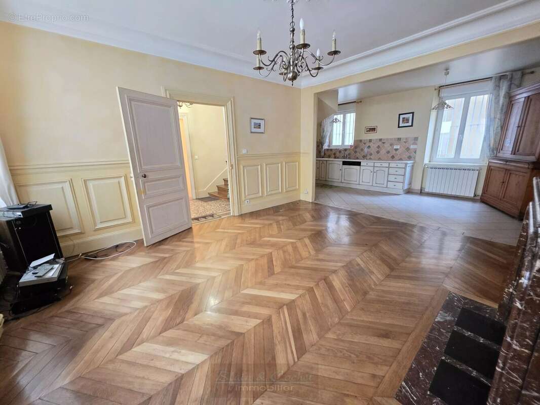 Maison à MONTARGIS