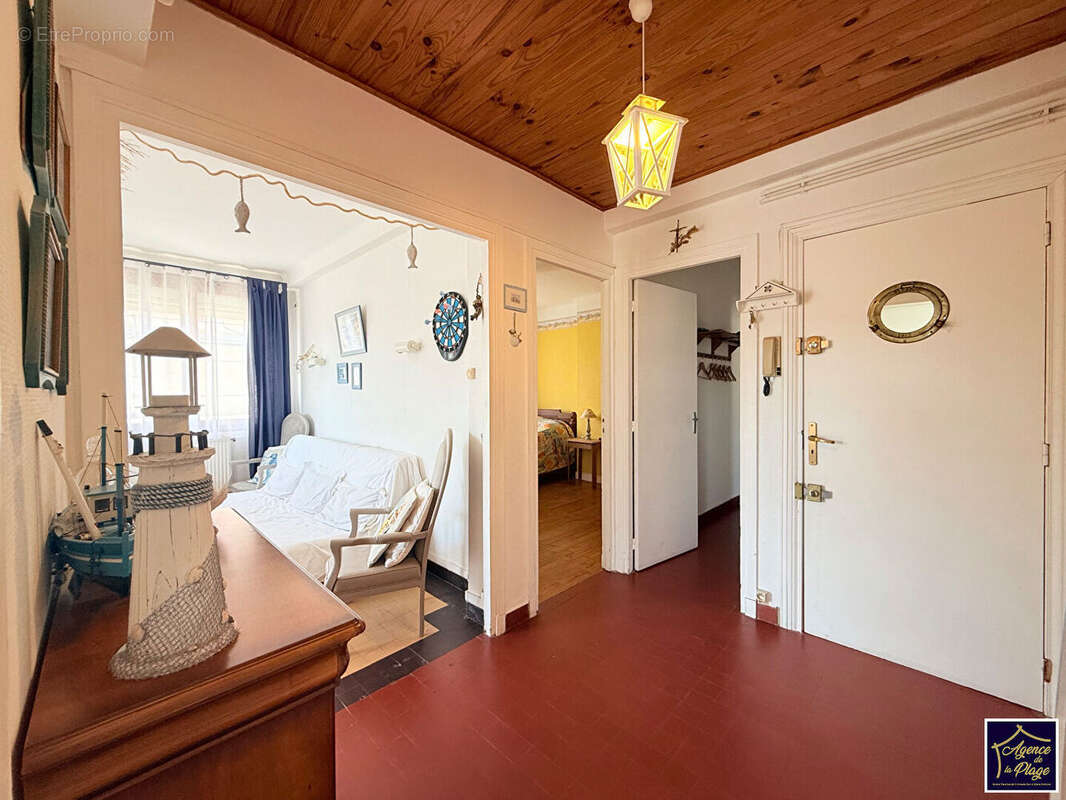 Appartement Calais 5 pièce(s) 82 m2 - photo 6