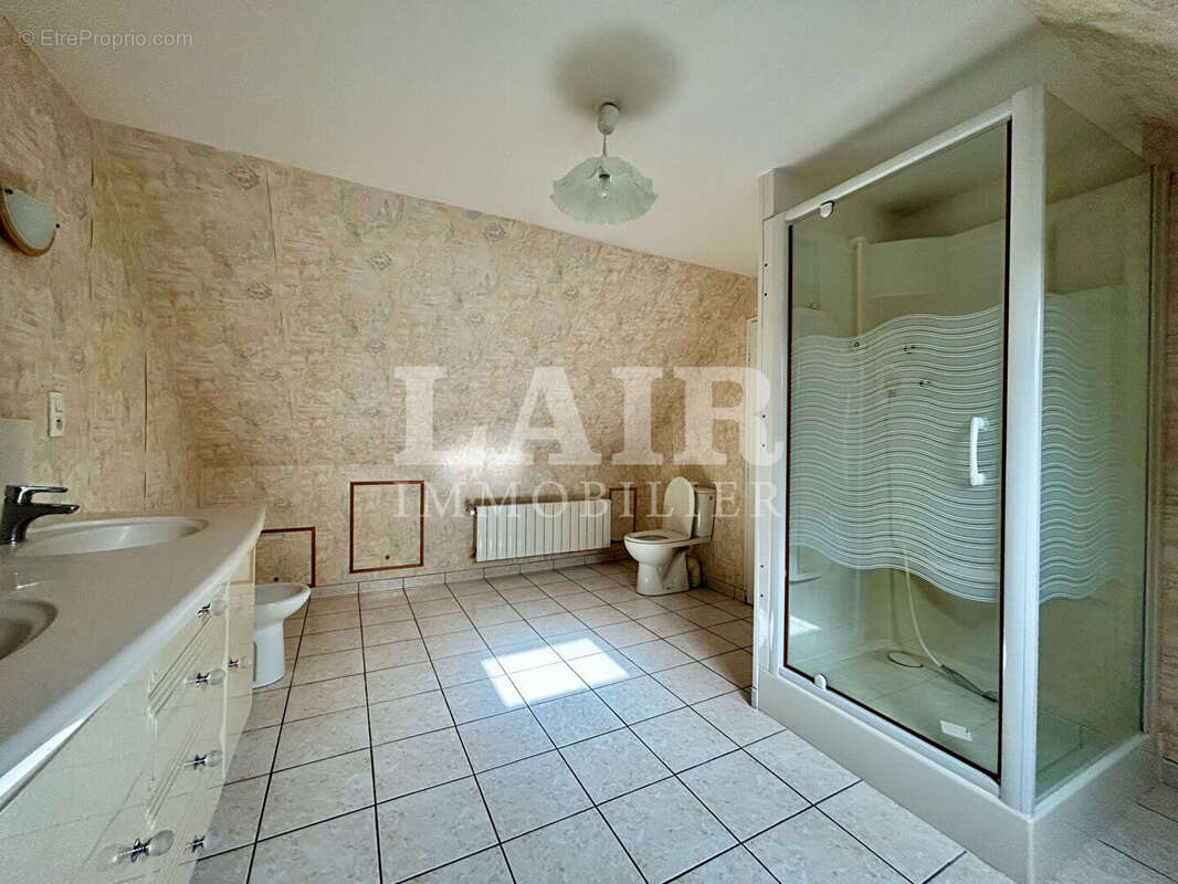 Maison à SAINT-CHRISTOPHE-LE-JAJOLET