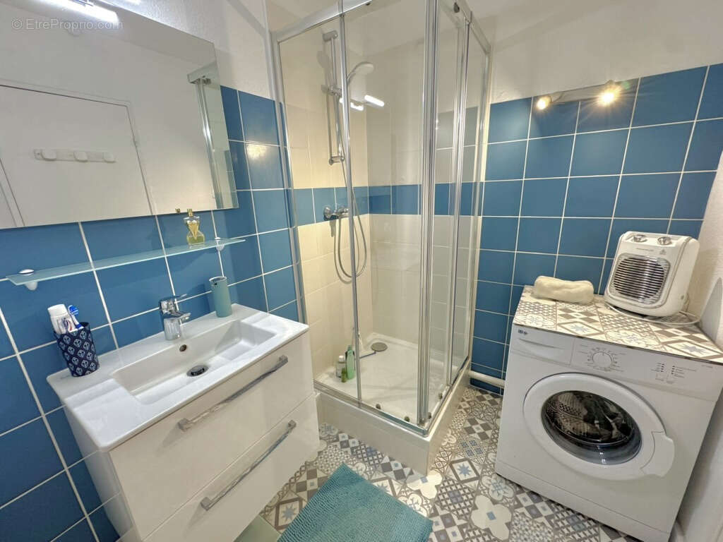 Appartement à SAINT-CYR-SUR-MER