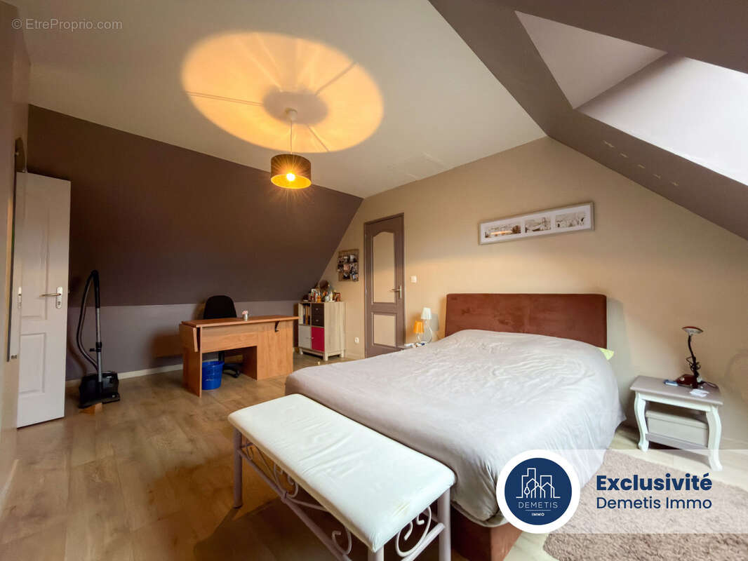 Maison à YVRE-L'EVEQUE