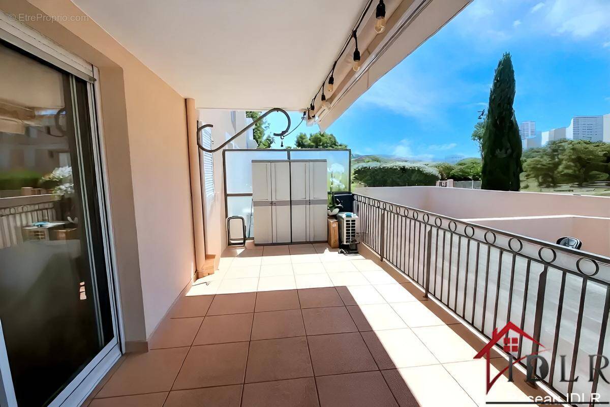 Appartement à HYERES