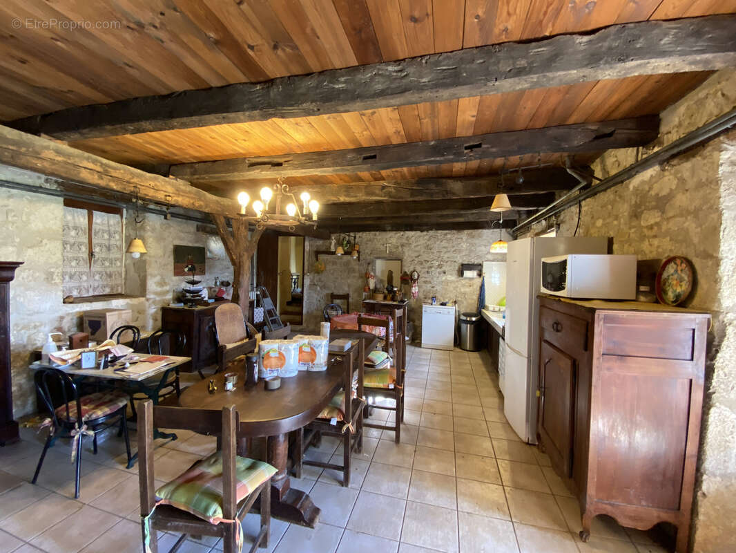 Maison à LACAPELLE-CABANAC